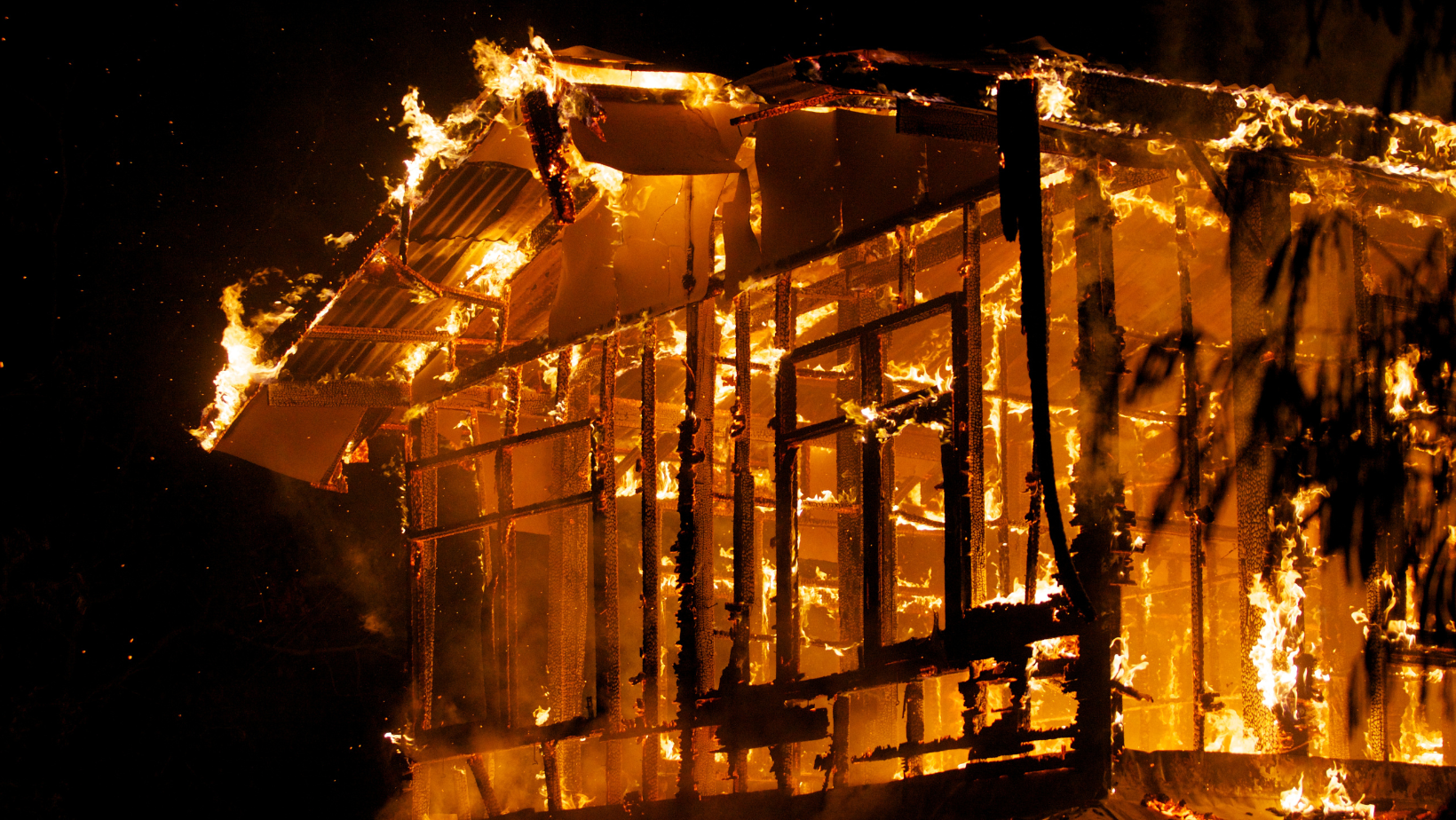 Must-Know Winter Fire Safety Tips That Prevent Fires & Save Lives